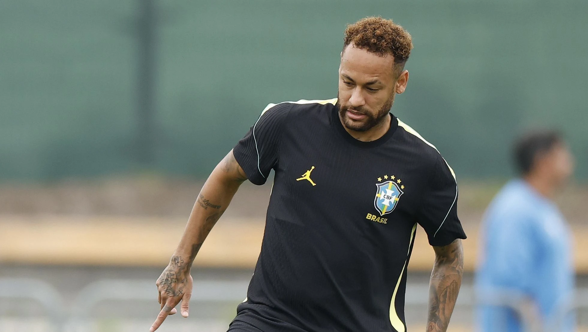 Jornal põe em dúvida capacidade de Neymar ajudar o Brasil na Copa
