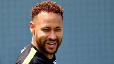 Guru alemão falha em palpite da Holanda, e Neymar provoca: 