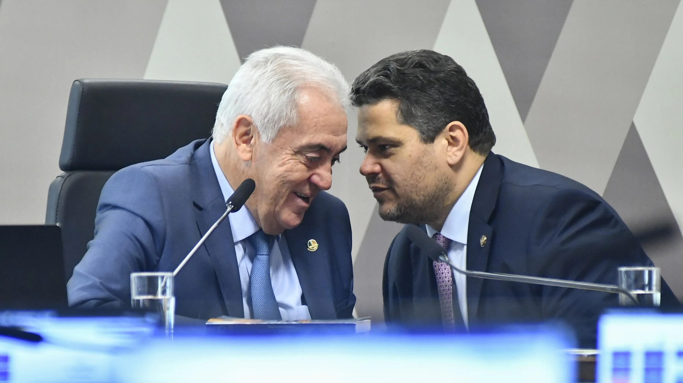 6x1: Otto aguarda Alcolumbre, mas diz que não pautará PEC alternativa