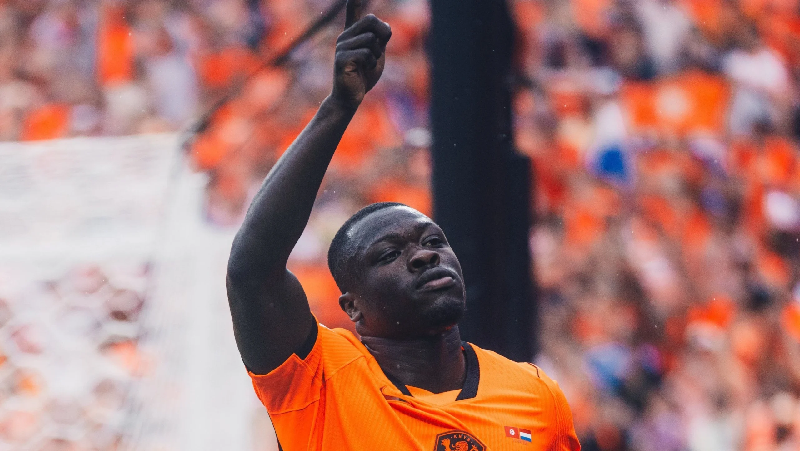 Holanda vence a Tunísia e evita Brasil na próxima fase da Copa do Mundo