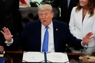 Trump diz que Irã faz grandes concessões em negociações de paz