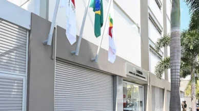 Justiça condena mulher trans a 15 anos de prisão por matar drag queen em MG