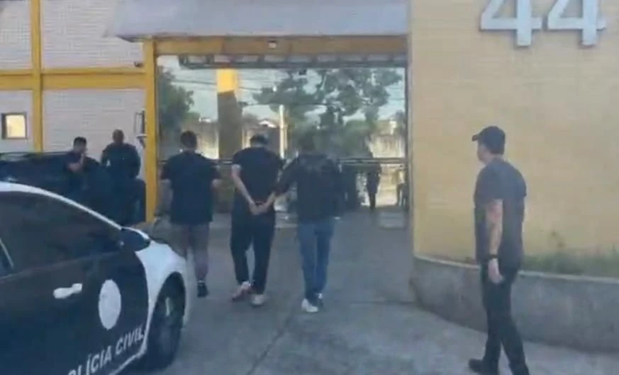 Suspeito de encomendar veículos para o Comando Vermelho é preso no Rio