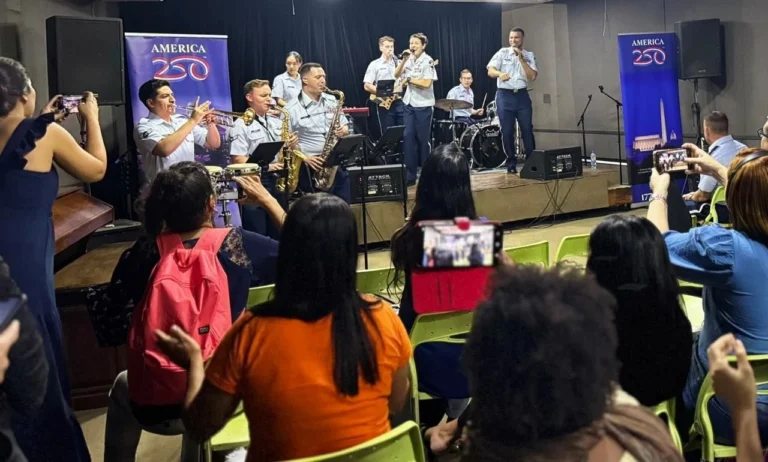 Banda da Força Aérea dos EUA promove intercâmbio musical no Rio