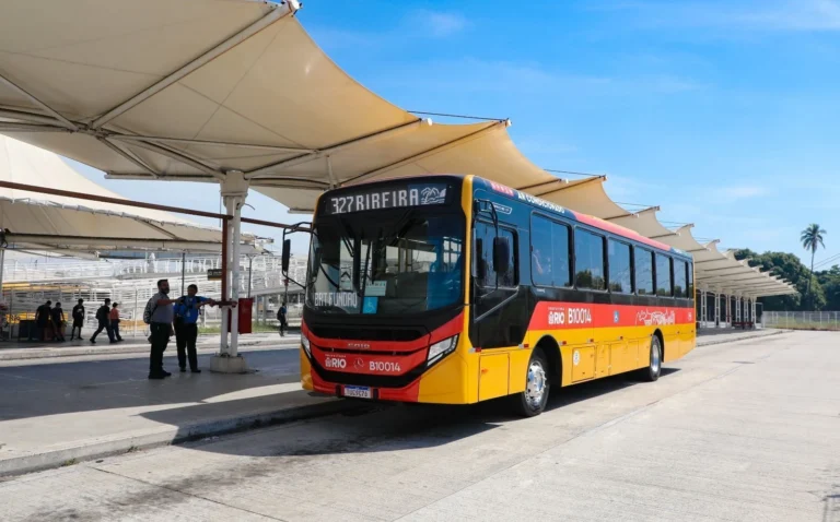 Sindicato mantém greve de ônibus no Rio até segunda-feira (6)