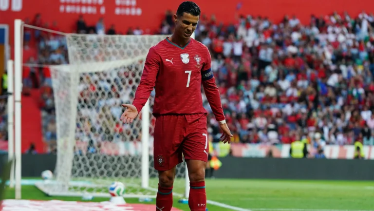 Cristiano Ronaldo gera desconfiança na imprensa após jogo contra a Nigéria