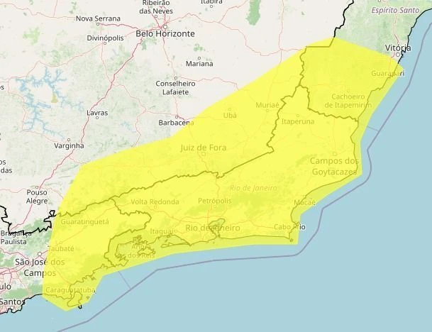 Mais de 100 cidades de MG podem ser atingidas por chuva de granizo