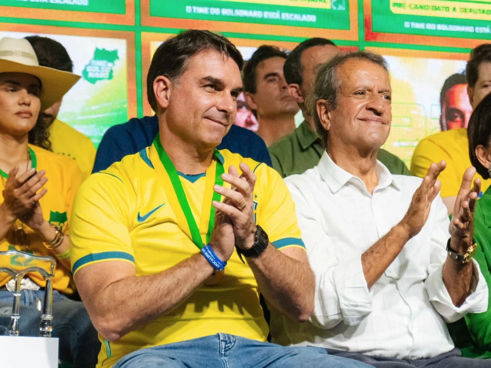 Sem Michelle, Flávio deve dar mais espaço à esposa em campanha eleitoral
