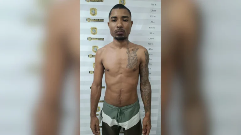 Gerente de facção é preso após perseguição em vielas em Vitória (ES)