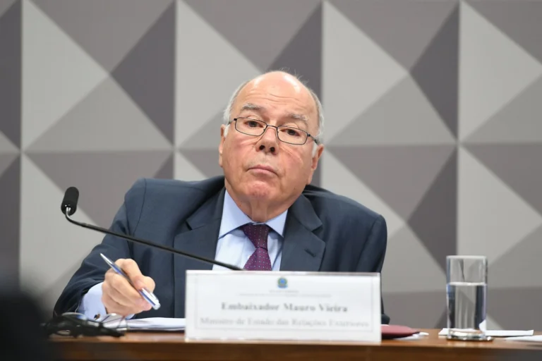 Comissão convida Vieira para falar sobre possível ação dos EUA no Brasil