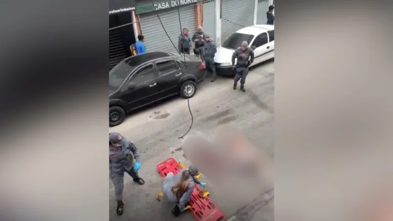 Homem é morto após tentar pegar arma de policial em SP