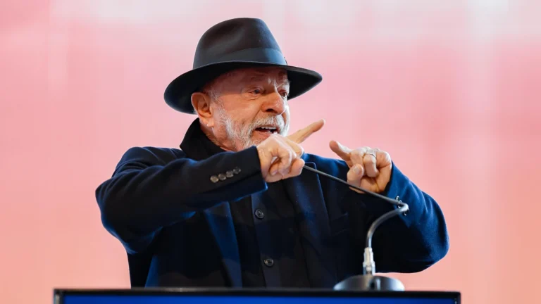 Real Time Big Data: Lula é desaprovado por 50%; 46% aprovam