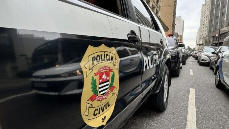 Criança de 1 ano e 3 meses morre engasgada e médicos acionam polícia