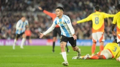 Almada, titular da Argentina na Copa, acerta volta ao futebol sul-americano