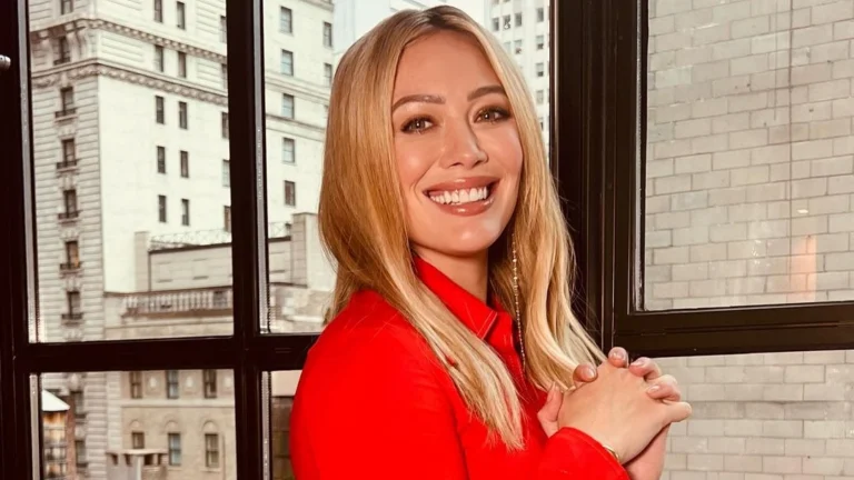 Hilary Duff fala sobre nostalgia e carinho dos fãs: “Medalha de honra”