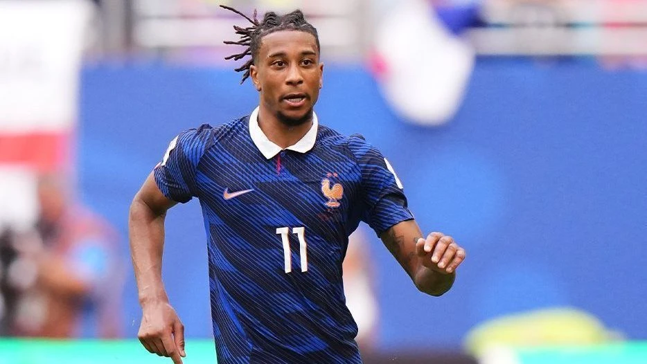 Olise, destaque da França, é acusado de nunca ter visto filha: 