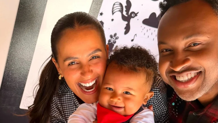 Carol Peixinho e Thiaguinho celebram 10 meses do filho: “Nosso caipira”