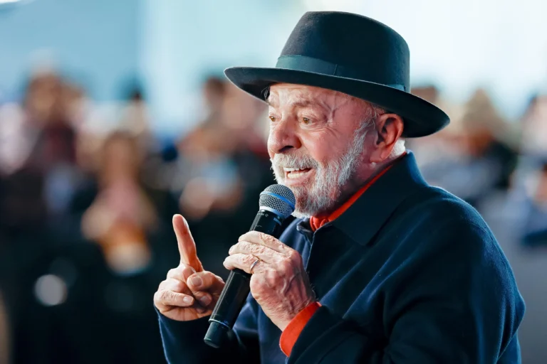 Meio/Ideia: Lula é desaprovado por 48,5% dos brasileiros; 46,5% aprovam