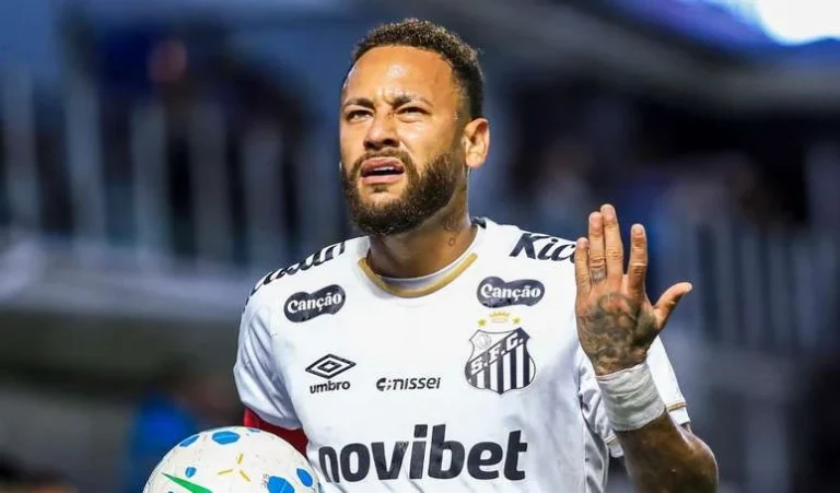 ‘Beijinho para sua mulher’: antes de confusão no vestiário, Neymar provocou torcedor do Remo ao sair de campo, revela leitura labial