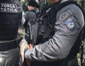 Adolescente é apreendido após dispersar substância tóxica em sala de aula no litoral norte