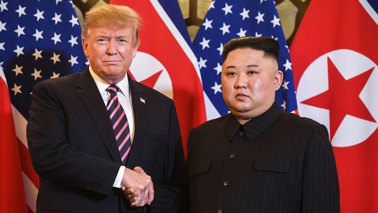 Trump conversa com Kim Jong-un após reduzir exercícios com a Coreia do Sul