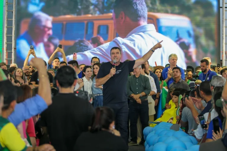 Governador de MS critica PP por não se aliar a Flávio com Tereza de vice