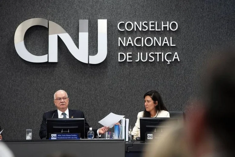 Fachin defende separar “joio do trigo” no debate sobre salários de juízes