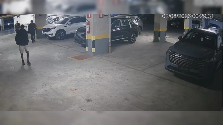 Vídeo registra furto de veículos em estacionamento de Belo Horizonte