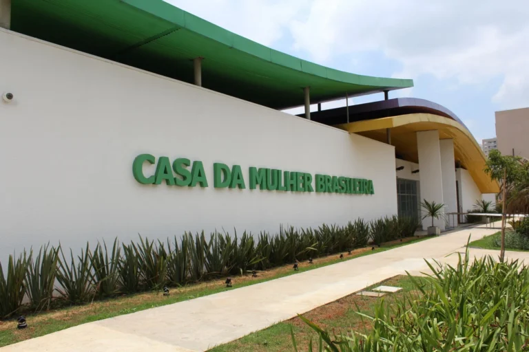 Conheça a Casa da Mulher Brasileira, abrigo que acolhe vítimas de violência