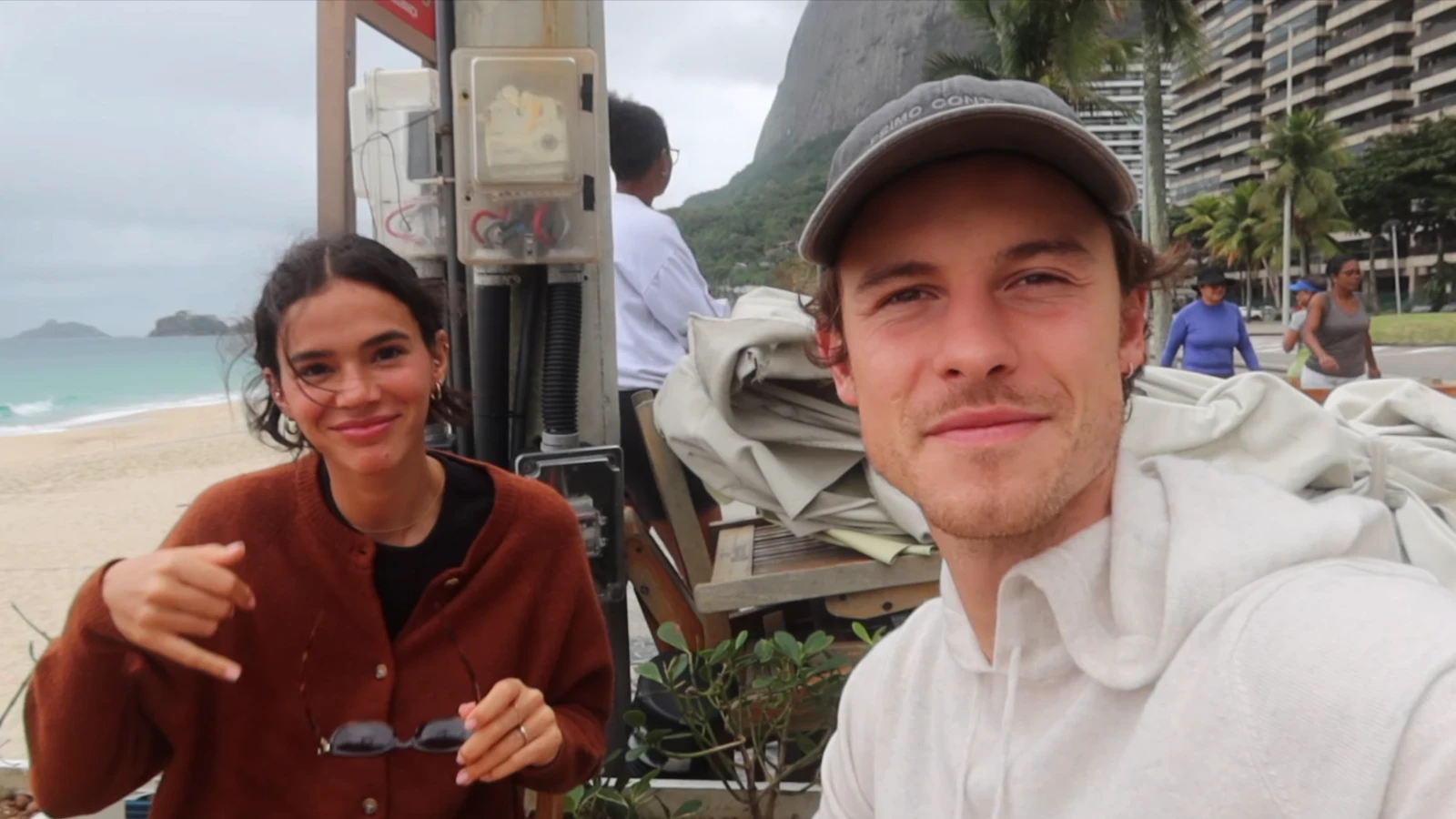 Bruna Marquezine reage à homenagem de aniversário de Shawn Mendes; veja