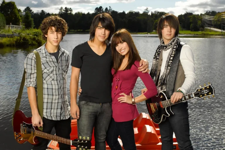 “Camp Rock 3” estreia hoje; veja como está o elenco original