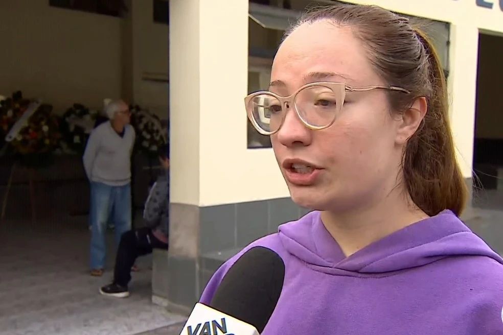 Irmã relata que estudante assassinada evitava sair de casa e mudou rotina após perseguição do ex: 'Ele condenou a nossa família'