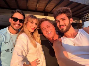 João Guilherme se declara para Leonardo em foto com irmãos: 