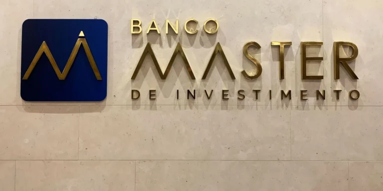 PGR pede a Fachin abertura integral dos processos do caso Master