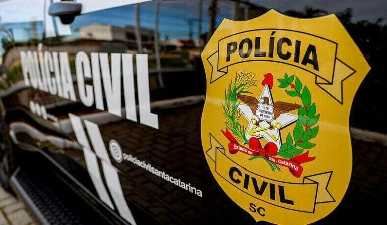 Casal é preso em SC após atrair e matar homem em falso encontro