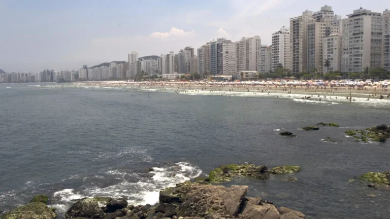 Venezuelano morre afogado após cair em corrente de retorno no litoral de SP