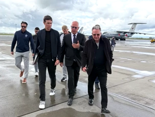 Ucrânia e Rússia pausam ataques para visita de enviados de Trump