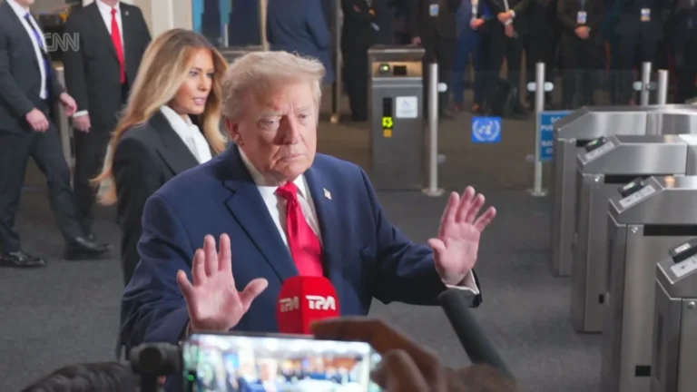 Vídeo: Trump diz que CNN “não deveria estar aqui” após pergunta sobre Irã
