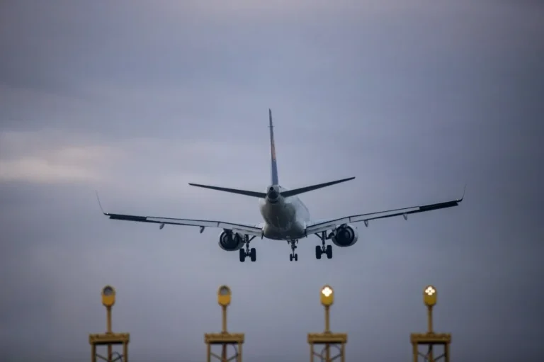 Nevoeiro causa cancelamentos e atrasos de voos em aeroportos de São Paulo