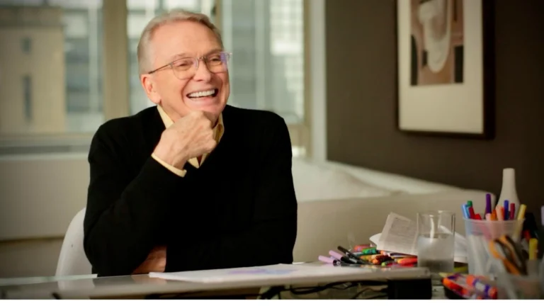 Morre Bob Mackie, figurinista das famosas, aos 87 anos