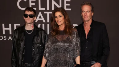 Fonte relembra ajuda de Cindy Crawford ao filho: 