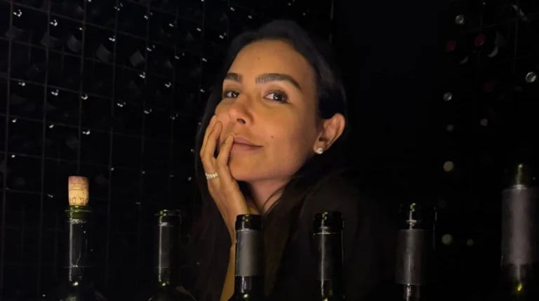 Cíntia Chagas aparece ao lado de Rubens Barrichello pela 1ª vez; veja fotos
