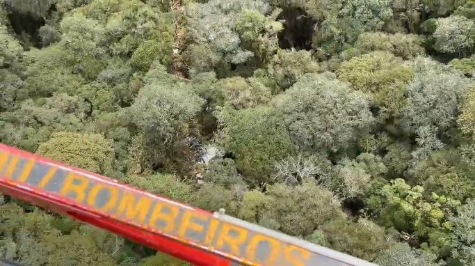 Helicóptero de Rick: retirada de destroços depende do clima, diz empresa
