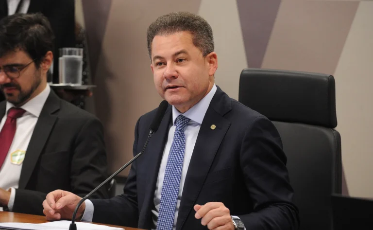Quem é Cezinha de Madureira, alvo de operação da PF nesta segunda (14)