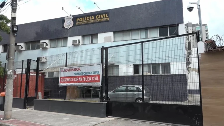 Mulher vestida com roupas de academia é encontrada morta a tiros em Vila Velha