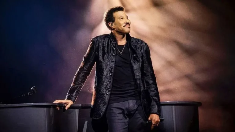 Lionel Richie confirma retorno ao “American Idol” após problemas de saúde