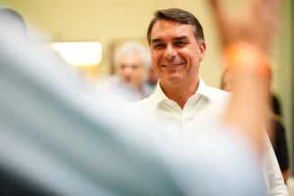 Flávio reserva dia de hoje para se dedicar à sabatina da TV Globo, no Rio