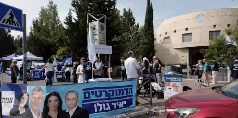 Eleição em Israel traz debate sobre democracia liberal, avalia historiador