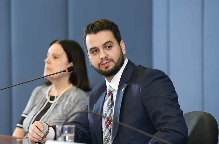 Toffoli nega ida de Filipe Martins para o regime semiaberto
