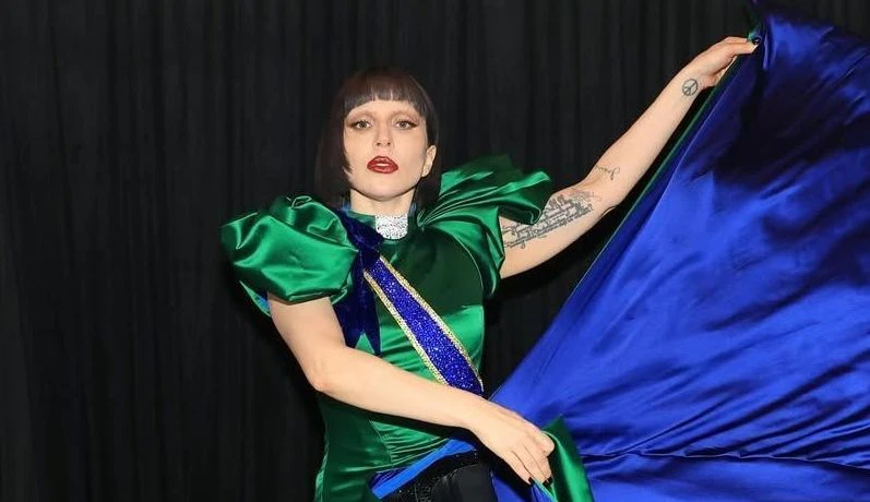 Lady Gaga dá recado aos fãs que esperam por novo álbum: 